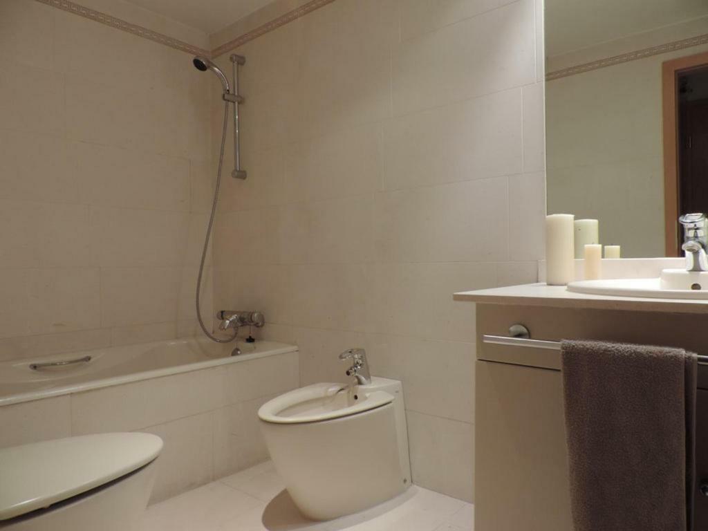 Retiro Apartment Madrid Bagian luar foto